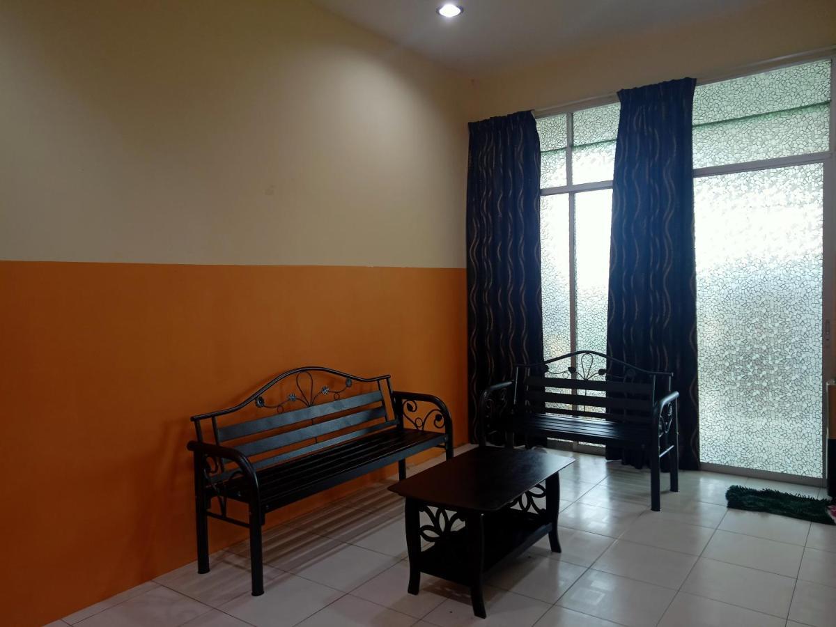 Homestay Bukit Kayu Hitam With 3 Bedrooms Not Sharing Free Wifi エクステリア 写真