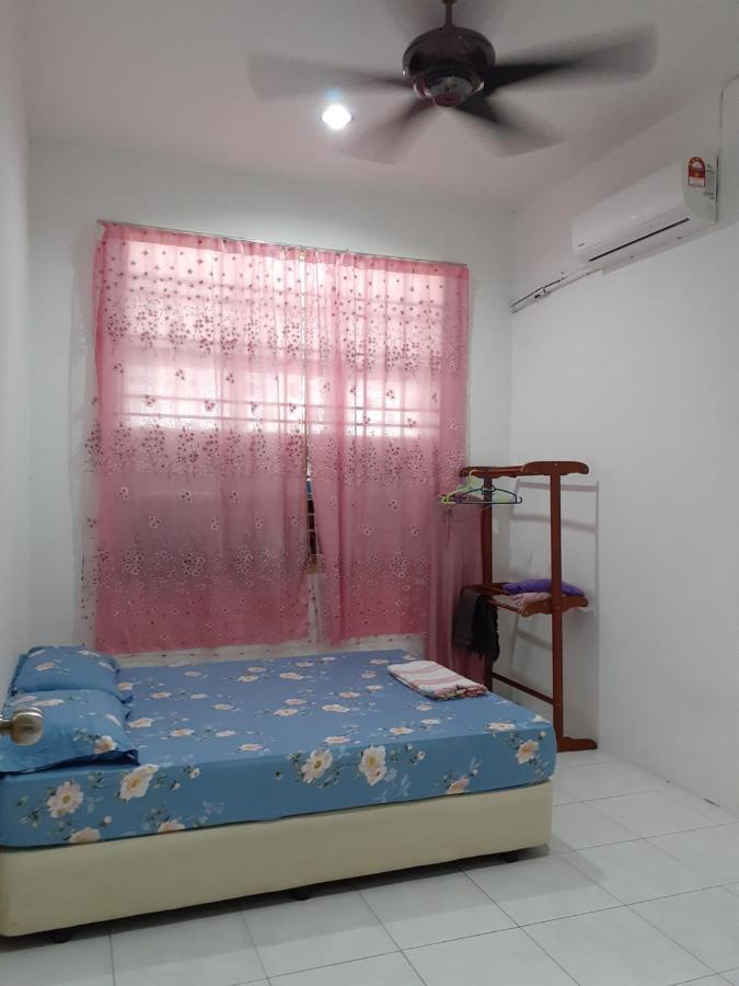 Homestay Bukit Kayu Hitam With 3 Bedrooms Not Sharing Free Wifi エクステリア 写真